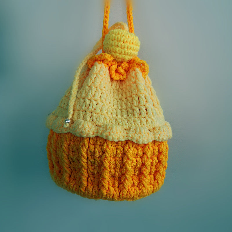 Strawberry Cake Woven Bucket Bag