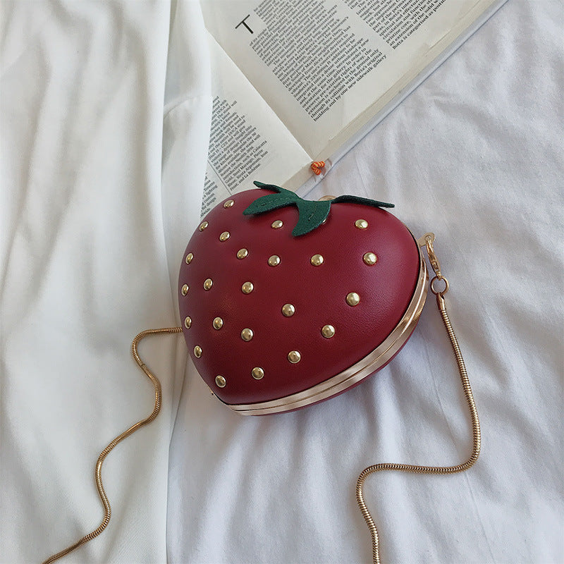 Net Red Small Strawberry Heart Shaped Chain Bag