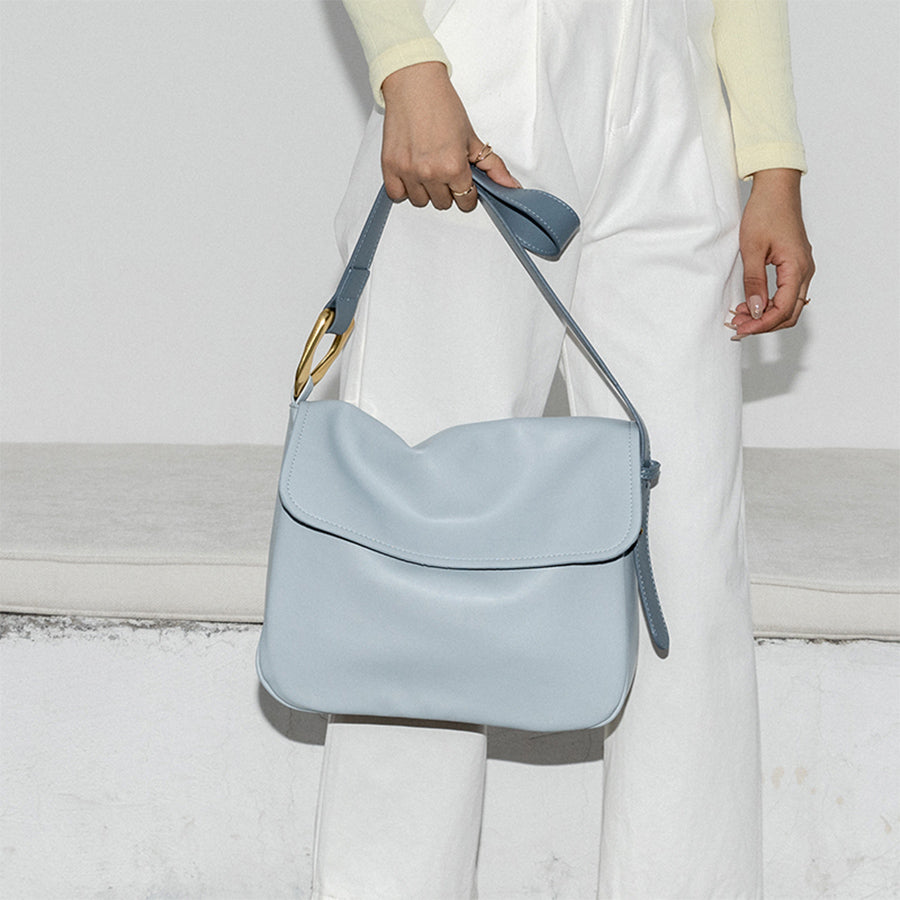 Super soft large bag with simple wide shoulder straps and crossbody