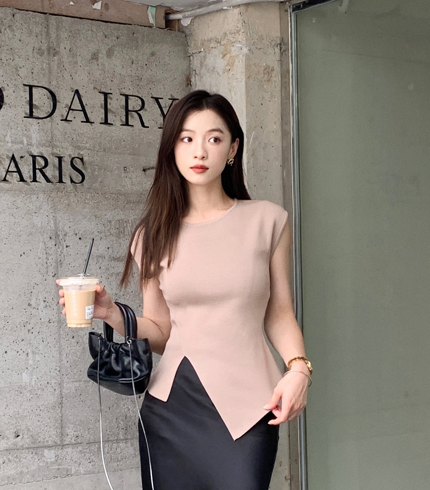 High-grade Ice Silk Waist-tight Slimming Sense Of Design Knitwear Top For Women