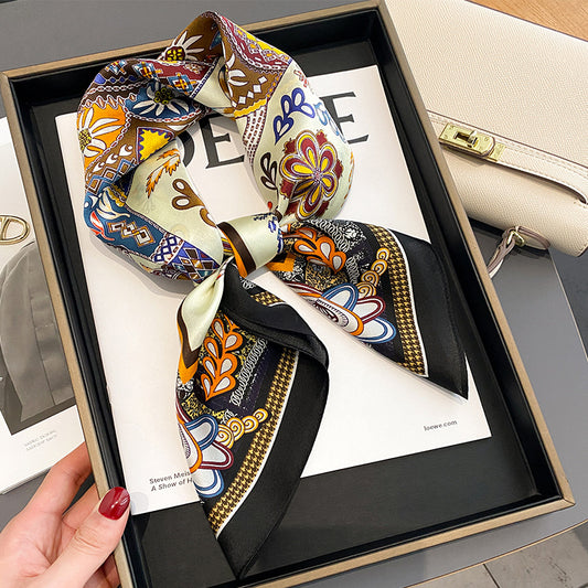 Women's Vintage Print Fashion Silk Square Scarf