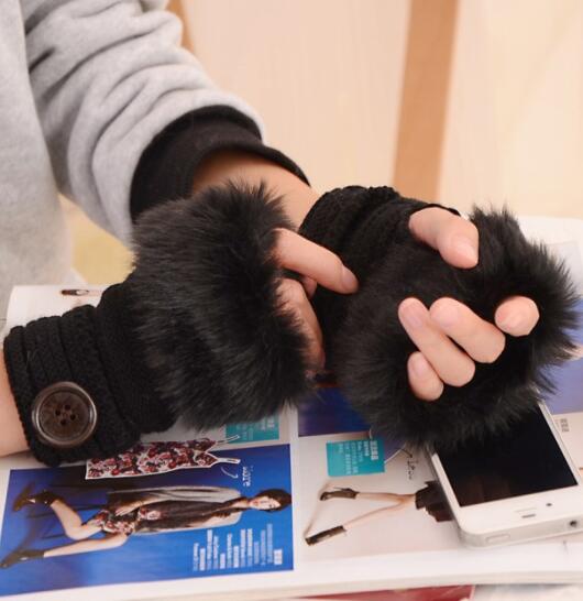 Women's Warm Solid Color Button Half-finger Gloves