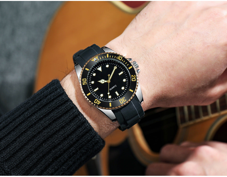 New Silicone Luminous Watch Fashion Waterproof Quartz Watch