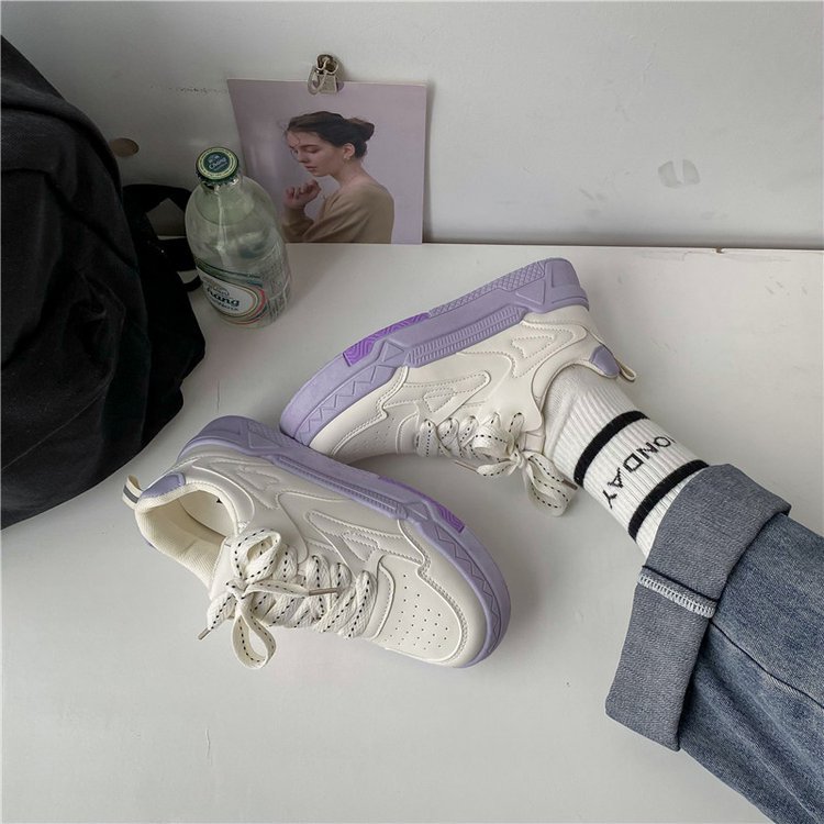 Alsidige Retro In Trendy Sneakers med Høj Æstetik