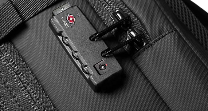 Large Capacity Multifunctional Men's Travel Backpack