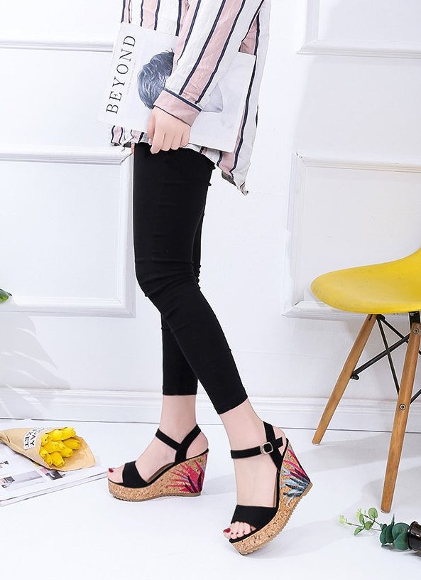 New Women's Fashion Sandals