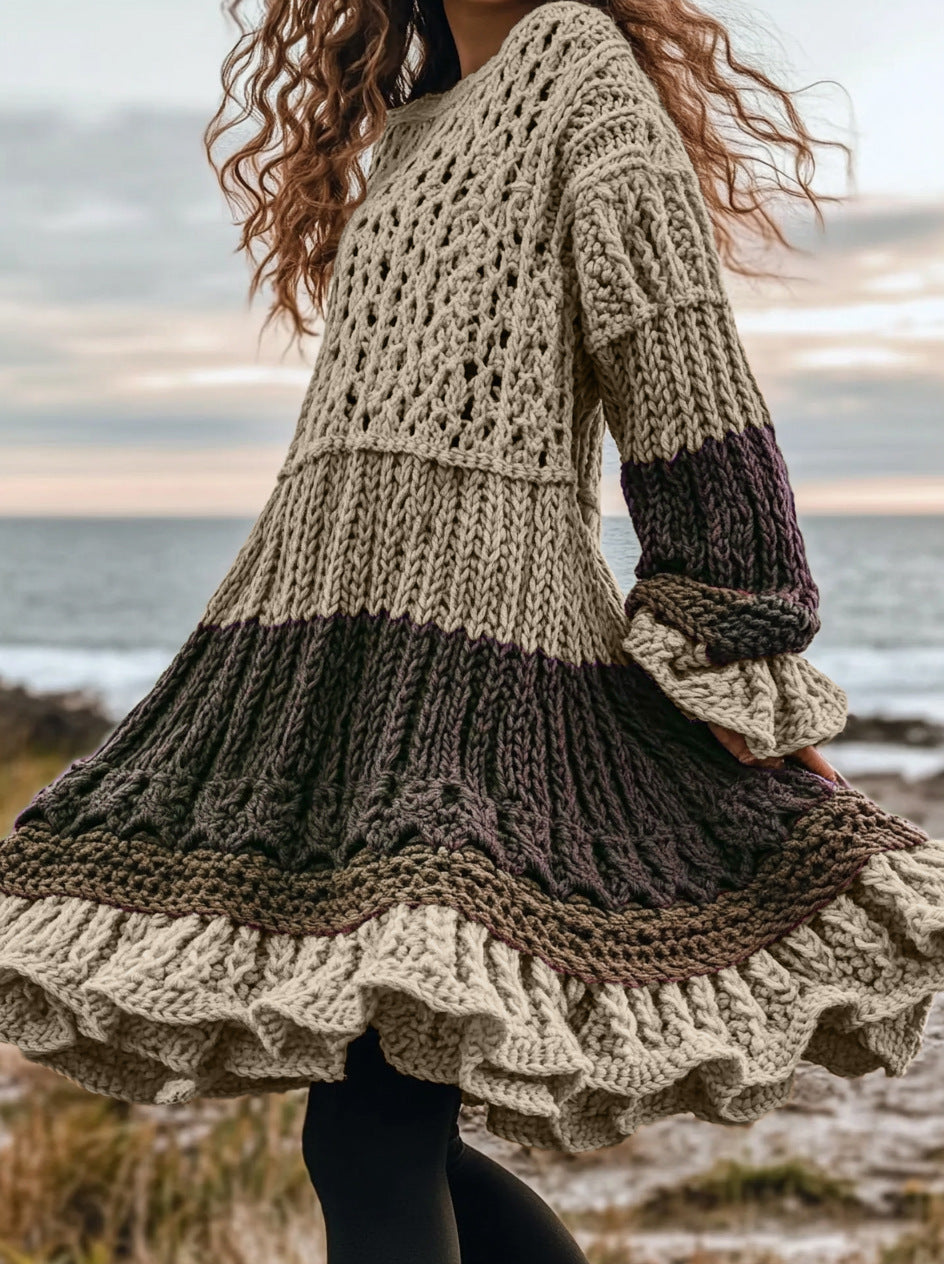 Højhalset kjolesweater med retro-kabelstrikket design og lange ærmer