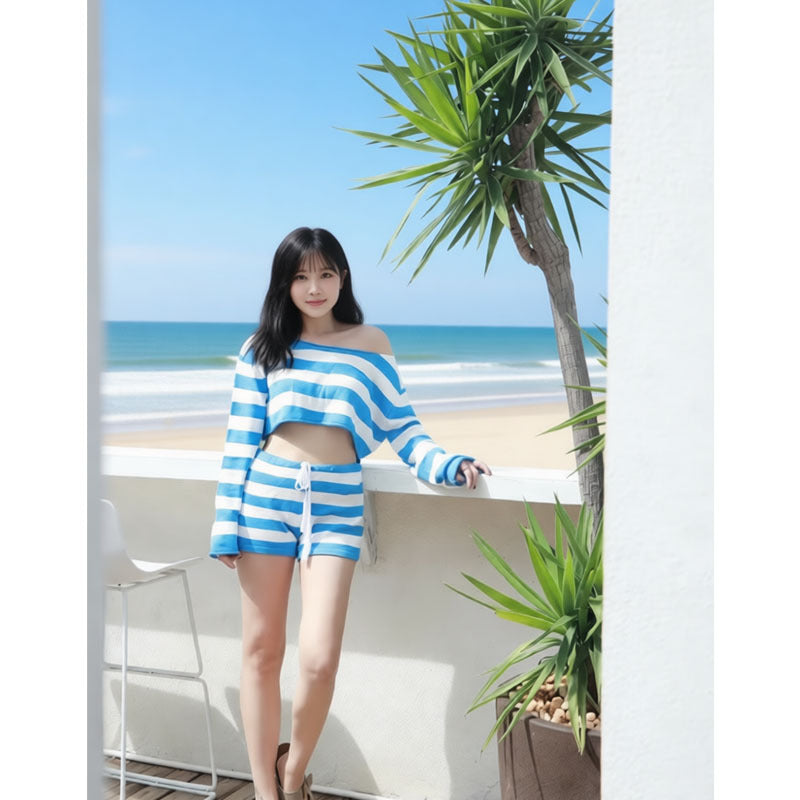 Knitted Set Loose-fitting Top And Striped Shorts