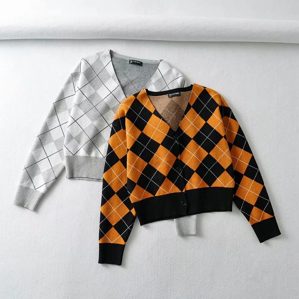 Ny langærmet V-hals cropped strikcardigan med en enkelt knaprække