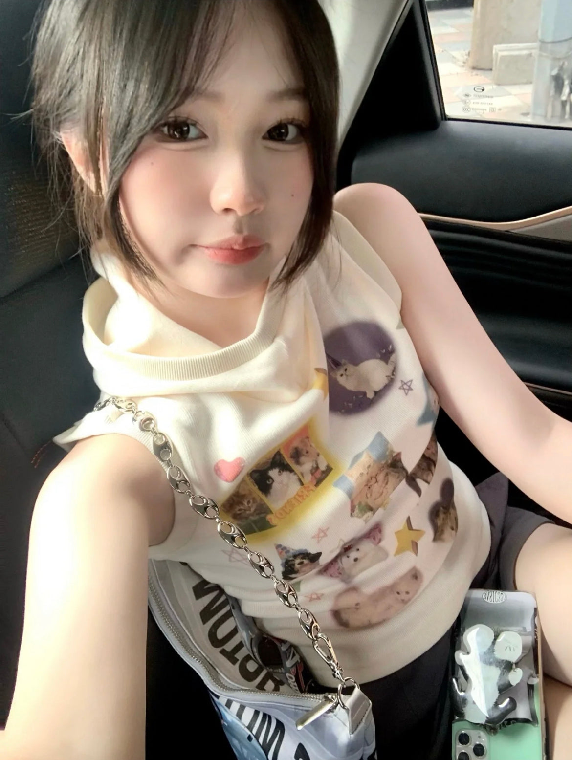 Cute Retro Kitten And Puppy Thick Knit Comfortable Hooded Vest