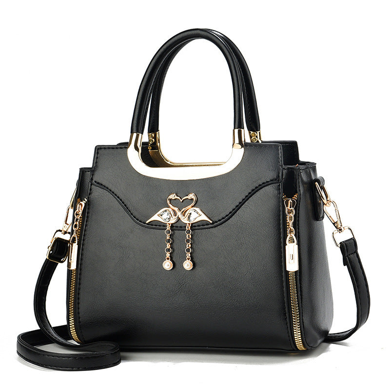 Retro Portable Crossbody Large Capacity Commuter Bag