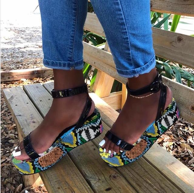 Snakeskin word strap women's shoes printed sandals