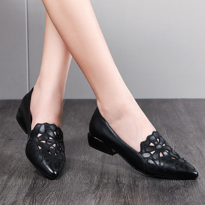 Women's Soft Leather Soft Surface Hollow Embroidered Shoes