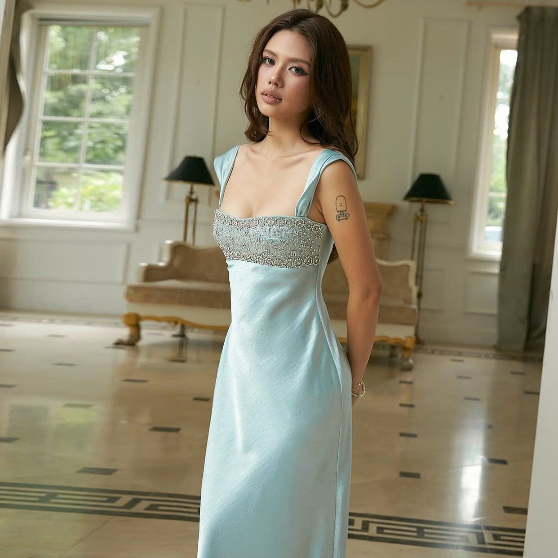 Backless Hot Pressed Diamond Waist Cinched Long Suspender Dress