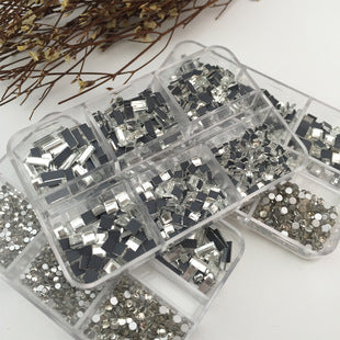12-grid Mixed White Round Ornament Set
