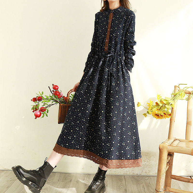 Slimming Relaxed-fit Plus-size Dress With A Defined Waist