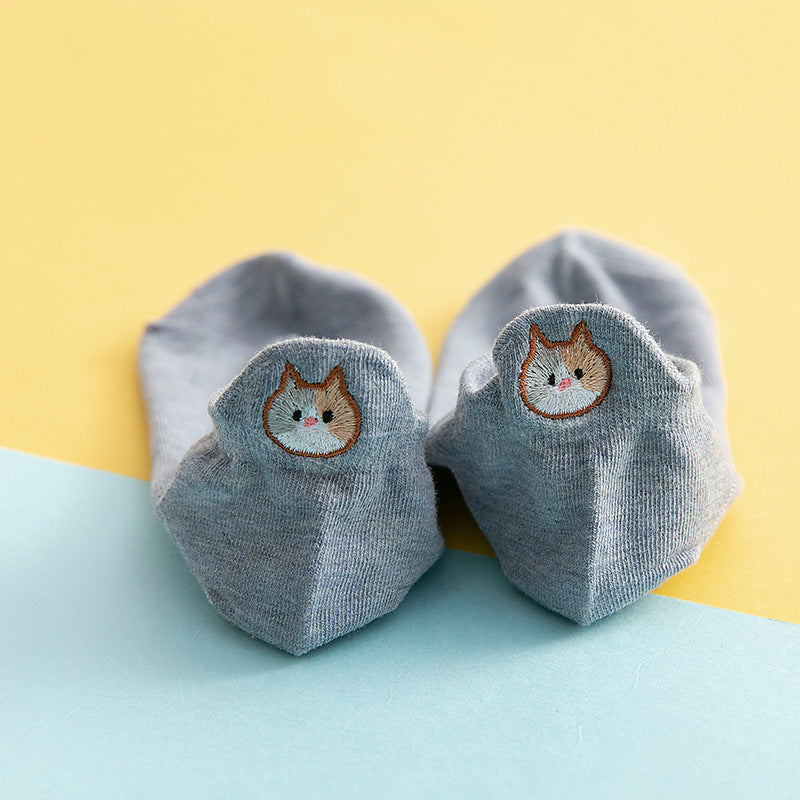 New Cotton Embroidery Cartoon Cat Shallow Mouth Ladies Socks