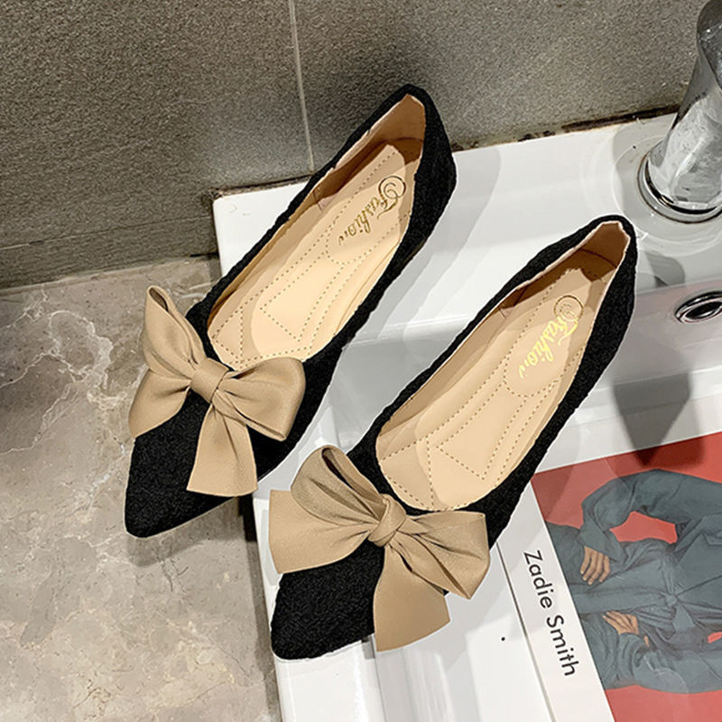 Women's Fashion Versatile Pointed Shallow Mouth Flat Shoes