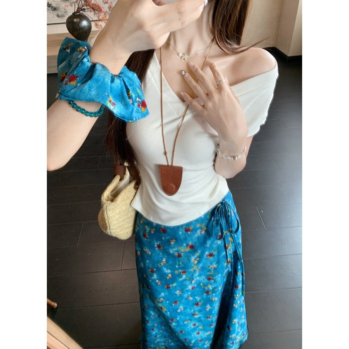 Fashionable V-neck Short-Sleeve Top And Skirt Set For Women