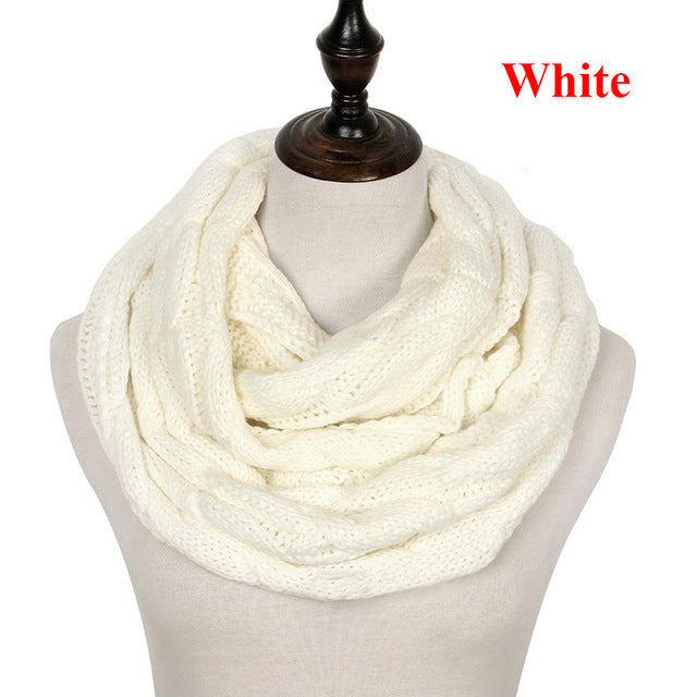 Women's knit collar