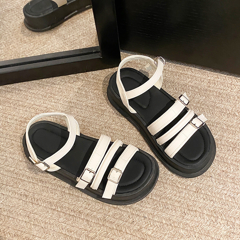 Trendy Flat Beach Shoes In An Enchanting Fairy-like Style