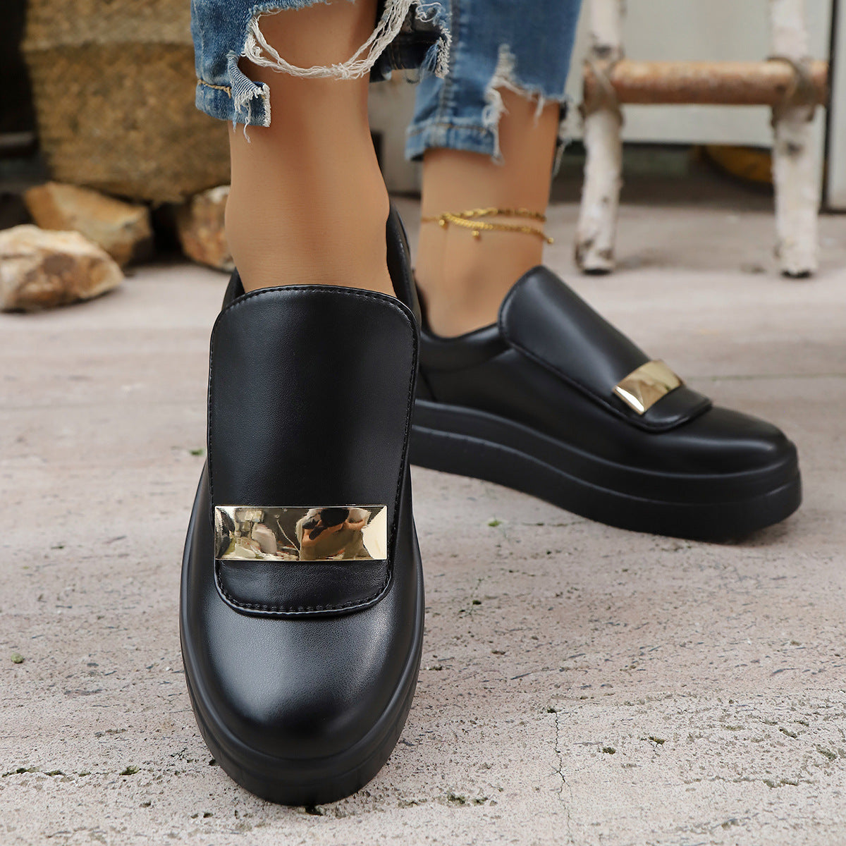 Lightweight Thick-soled Slip-on Sneakers With Velcro Closure