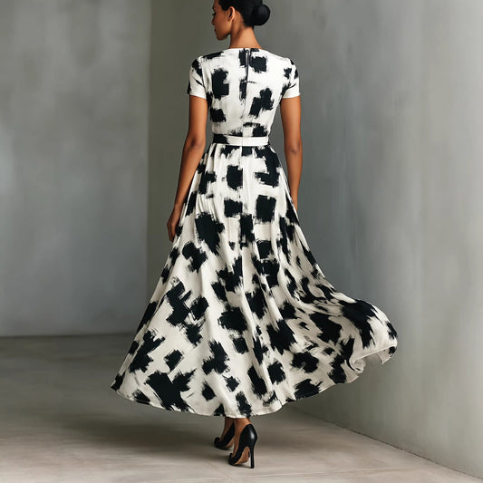 Modern Art-Style Black-and-White Abstract Print Dress