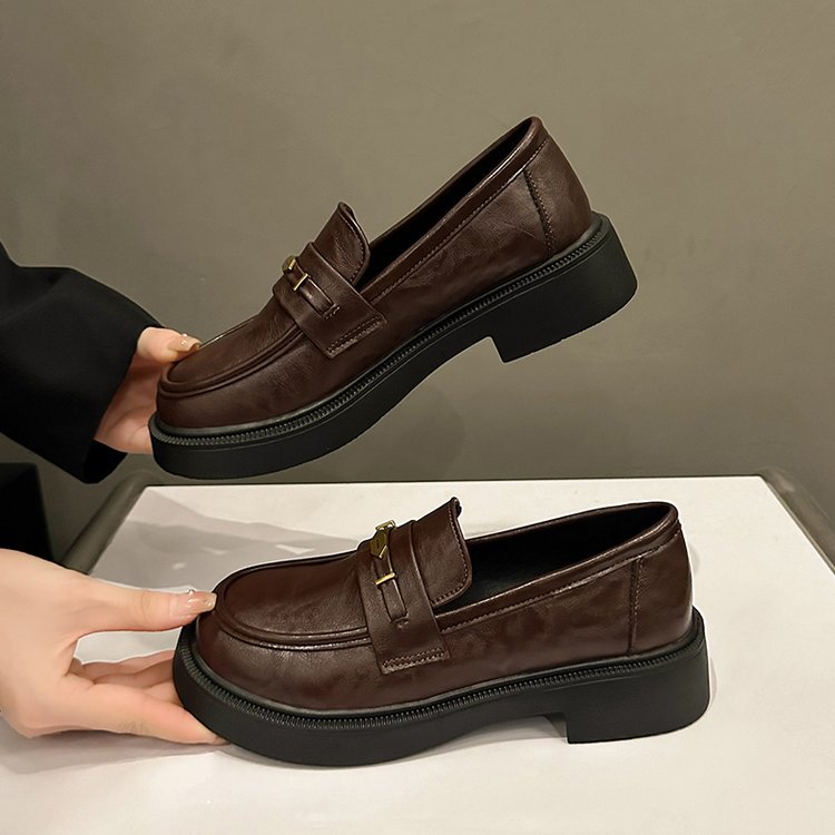 Soft Bottom Soft Surface Small Leather Shoes