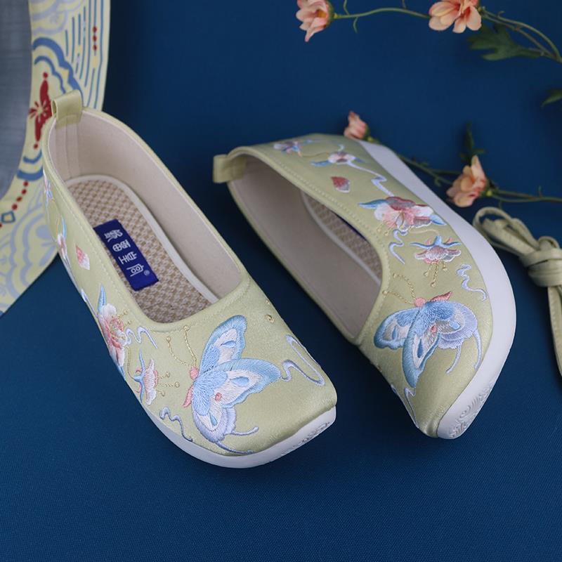 Dengyun's Hanfu Shoes Increase The Height Of The Head