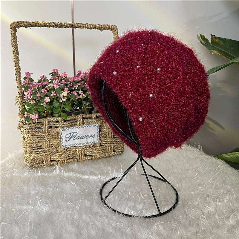 Ladies Squirrel Plush Thread Pile Hat