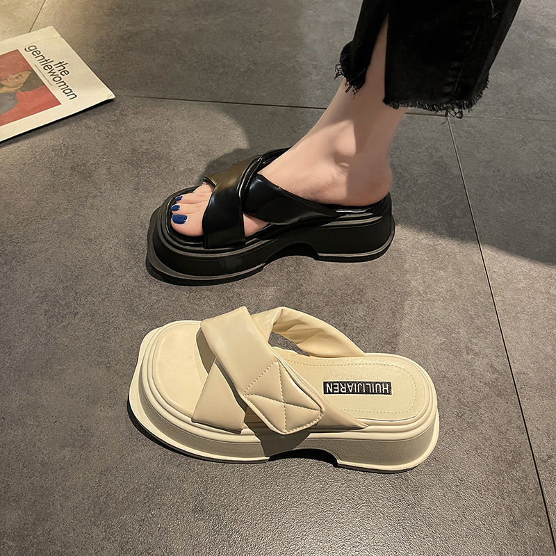 Women's Fashion Versatile Retro Thick Heel Slippers