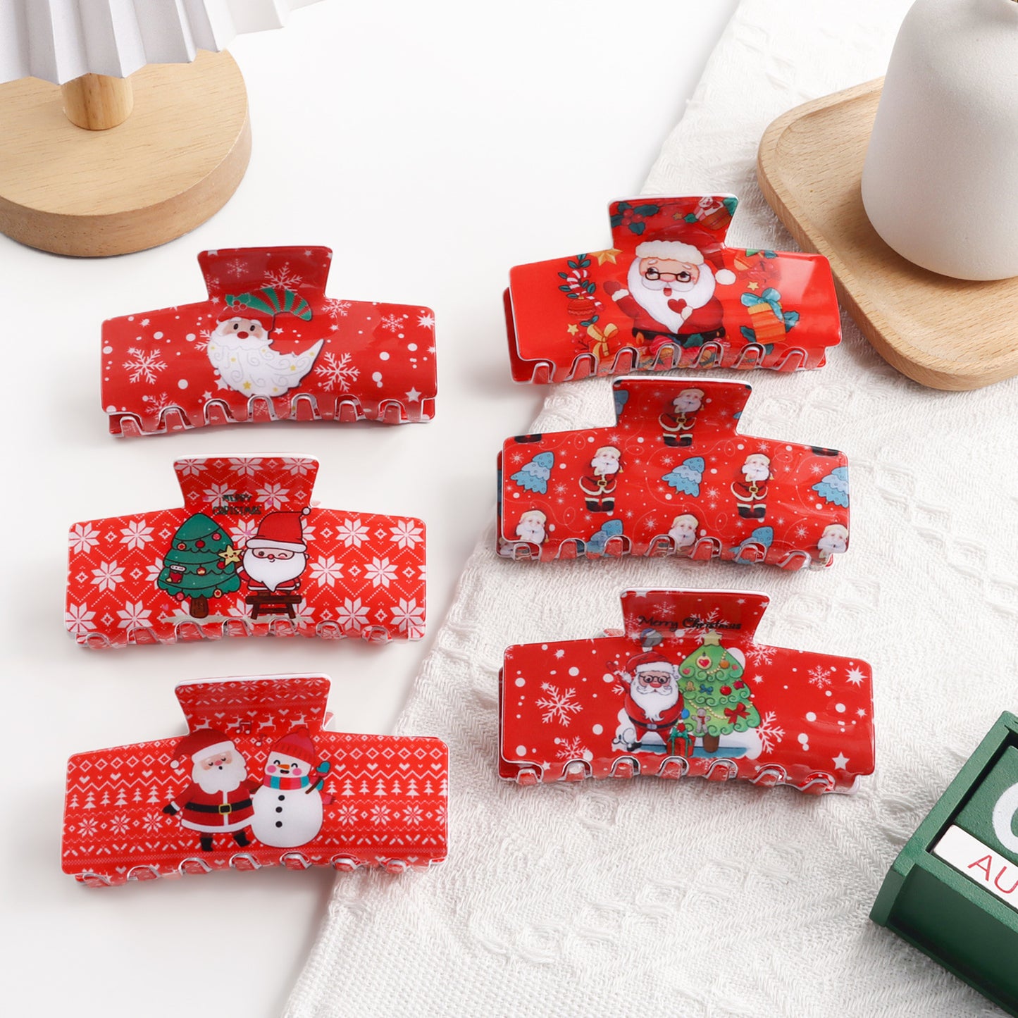Christmas Snowflake And Santa Claus Pattern Shark Clip For The Back Of The Head