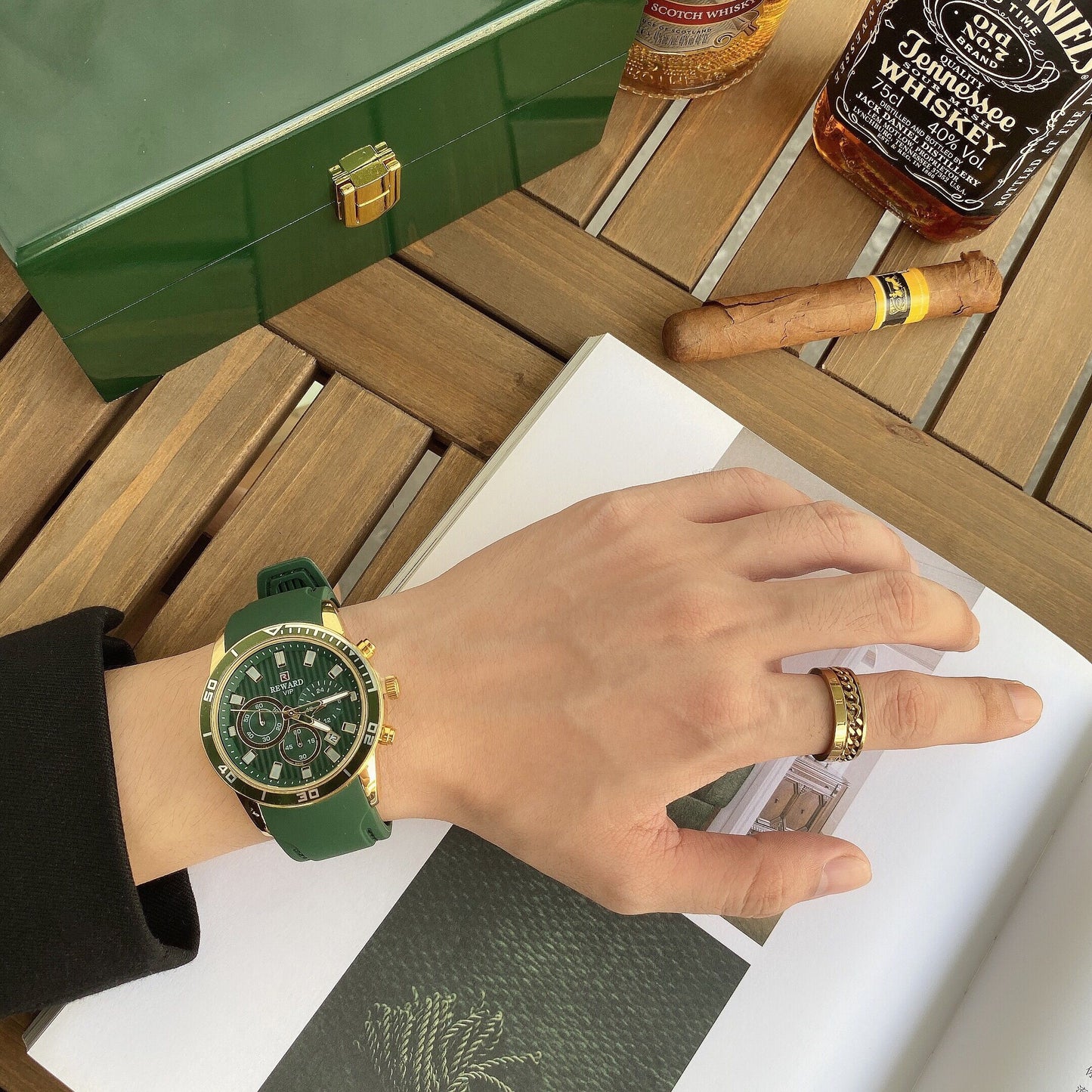 Watch Men's Silicone Belt Mori Malachite Green Phnom Penh Three Eyes Luminous Calendar