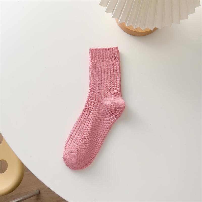 Trendy Solid Color Pile Style Cute Mid-calf Length Socks