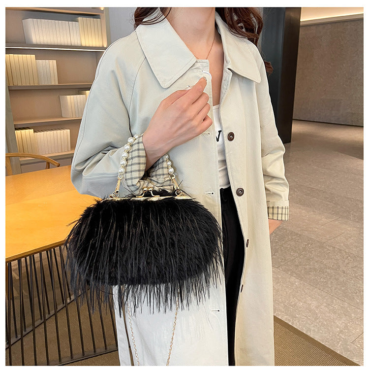 High-grade Versatile Niche Pearl Chain Furry Crossbody Shoulder