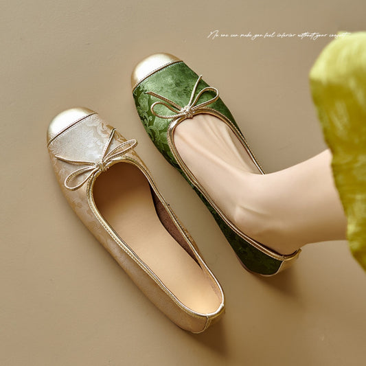 Soft-soled Large-size Ballet Flats With A Bow