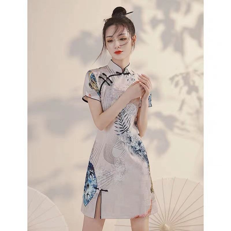 Womens Casual Cropped Retro-style Dress With A Sophisticated Vibe