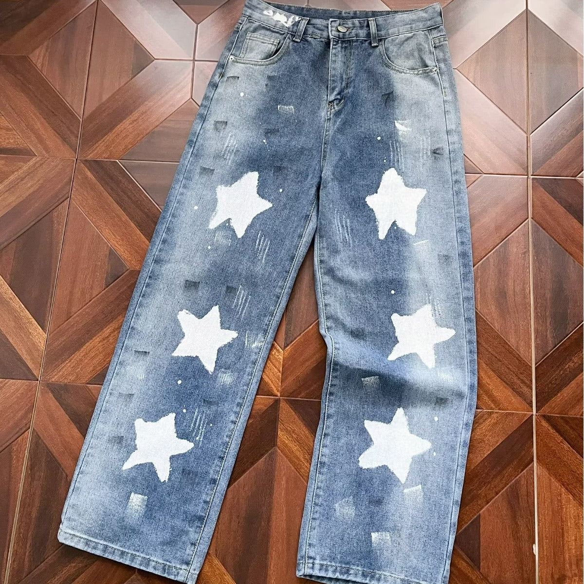 Womens Retro Patched Washed And Distressed Denim Jeans
