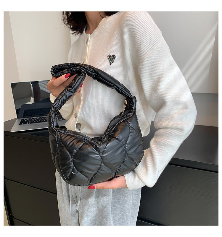 Simple And Versatile Fashion Shoulder Underarm Bag