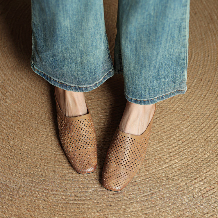 Womens Full-Grain Leather Closed-Toe Half Slippers