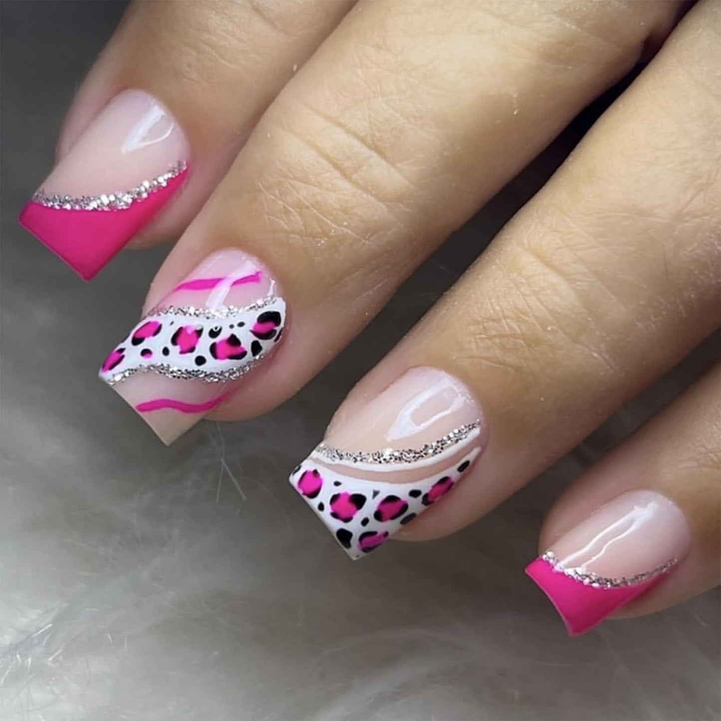 Press on Nails Medium Square Chrome Acrylic Glossy Glue on Artificial Squoval Aurora Pearl Flash Stick on False Nails with Design 24 Pcs