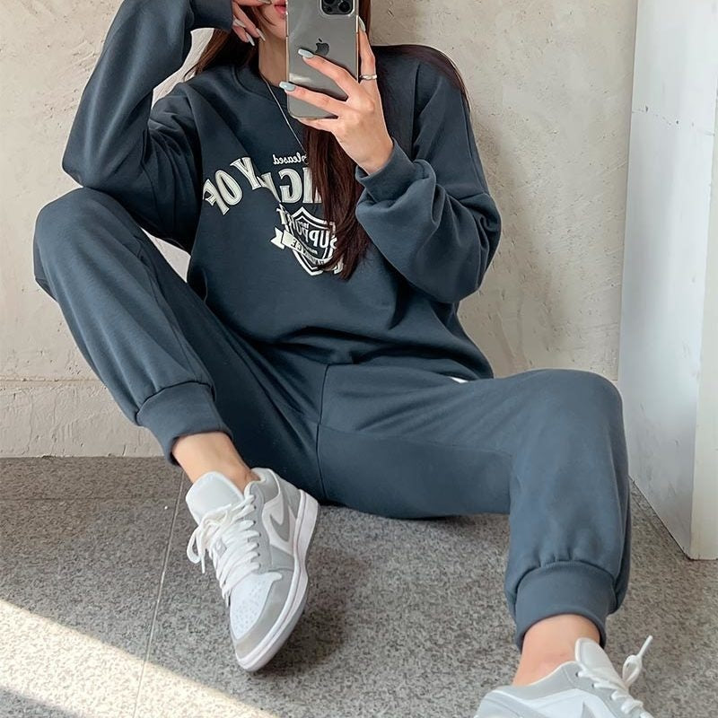 FallWinter Thickened Korean-Style Sporty Casual Womens Set Fashionable