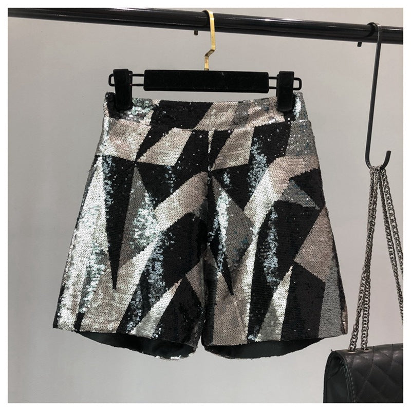 Fashionable Women's Pants Go With Everything
