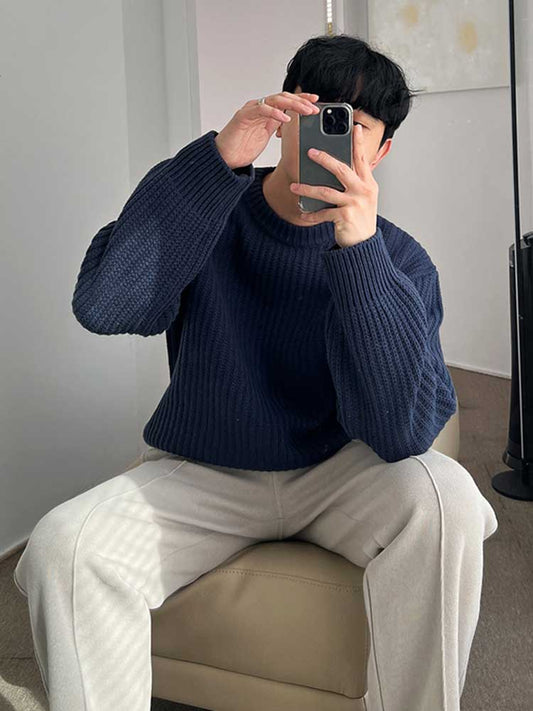 Round Neck Sweater For Men With Solid Color Base And Inner Layer Knit Shirt
