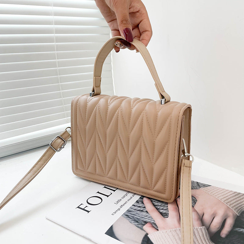 Soft Embroidered Thread Color Hand-held Messenger Bag