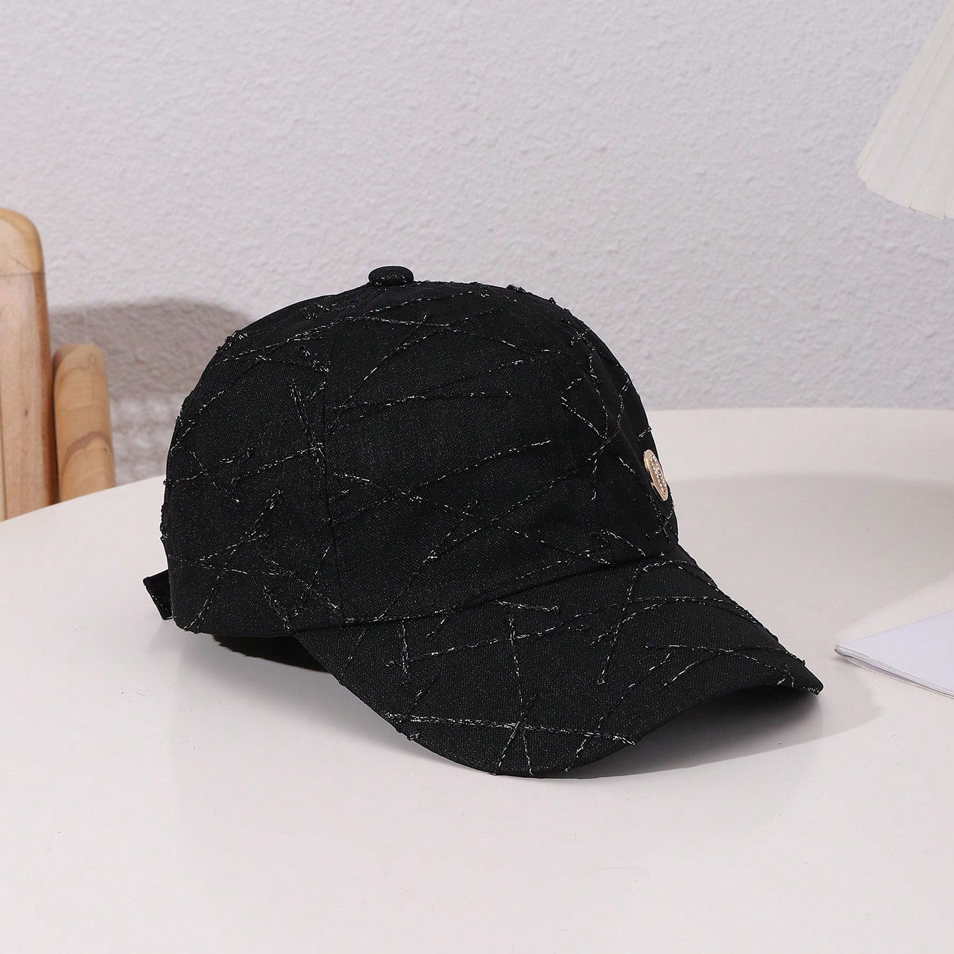 Single-color Shiny Silk Texture Rhinestone R-style Japanese-Korean Fashion Mesh Cap With Breathability, Suitable For Daily Outings And Photography.