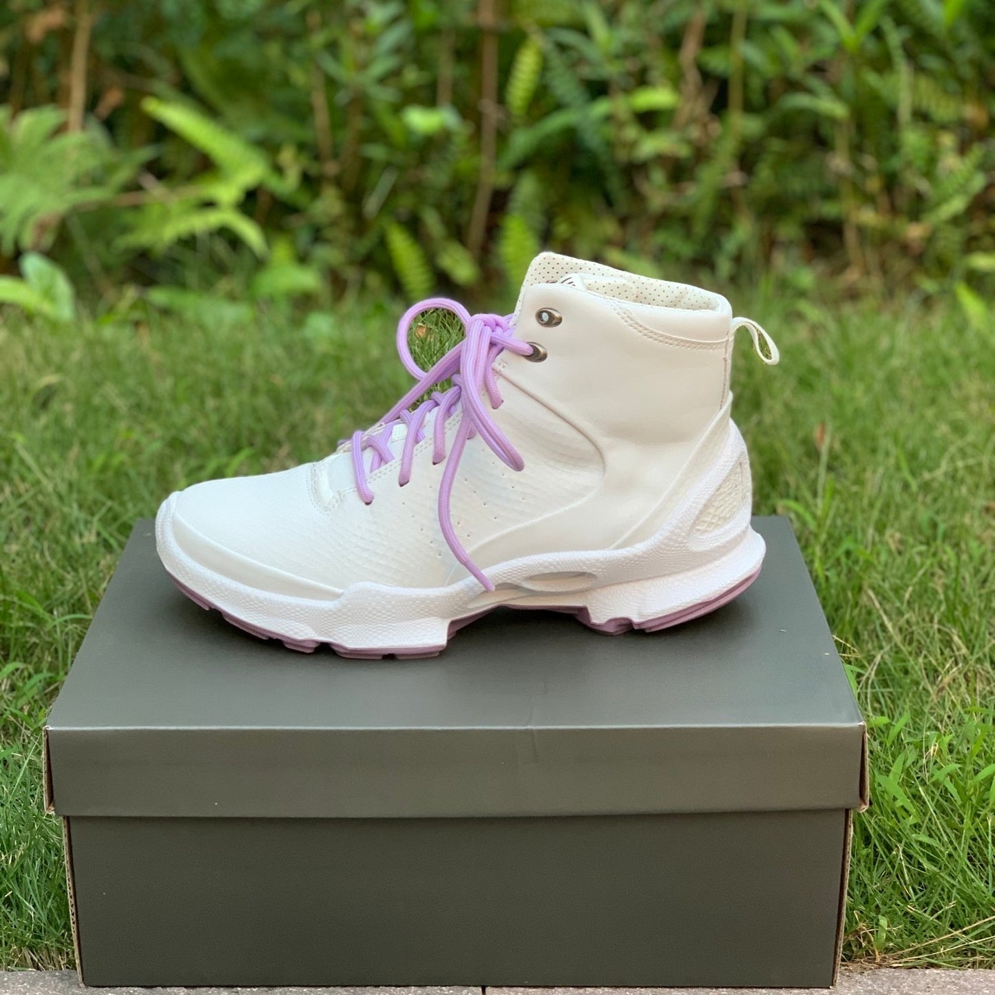 Comfortable Women's Outdoor Sports Shoes Non-slip Wear-resistant, And Casual