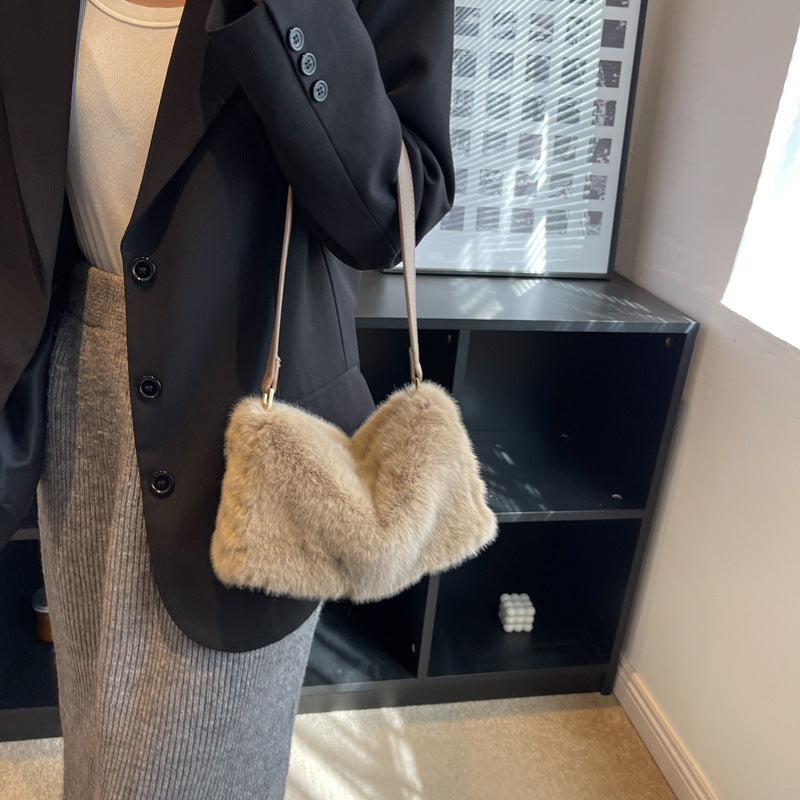 Plush Niche Fashion Shoulder Bag Western Style