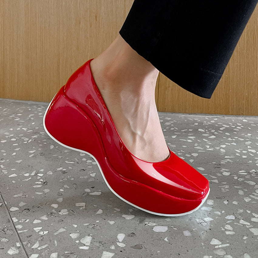 Trifle Wedge Heel Round-Toe Patent Leather Shoes