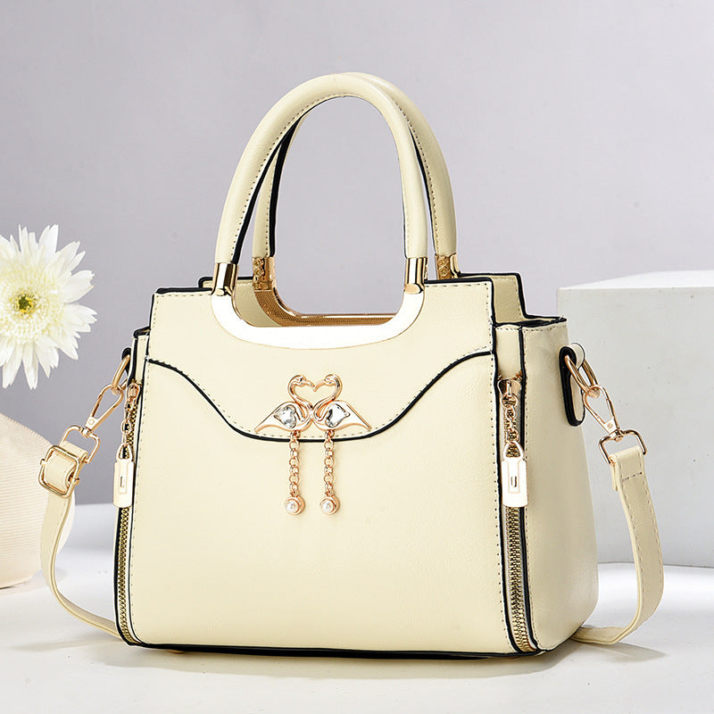 Retro Portable Crossbody Large Capacity Commuter Bag